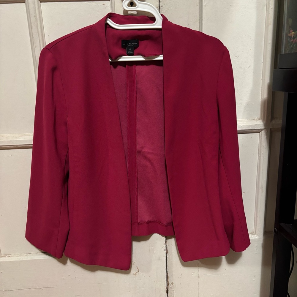 Ann Taylor Pink Women's Blazer Perfect for Valentines Day